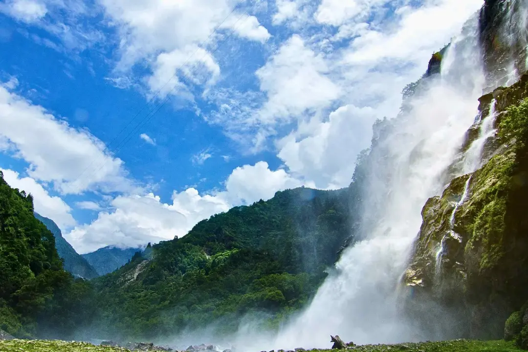 Nuranang Falls