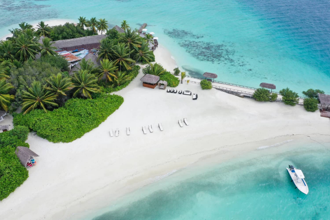 Maldives Pure Island Bliss at Makunudu – 5 Days 4 Nights
