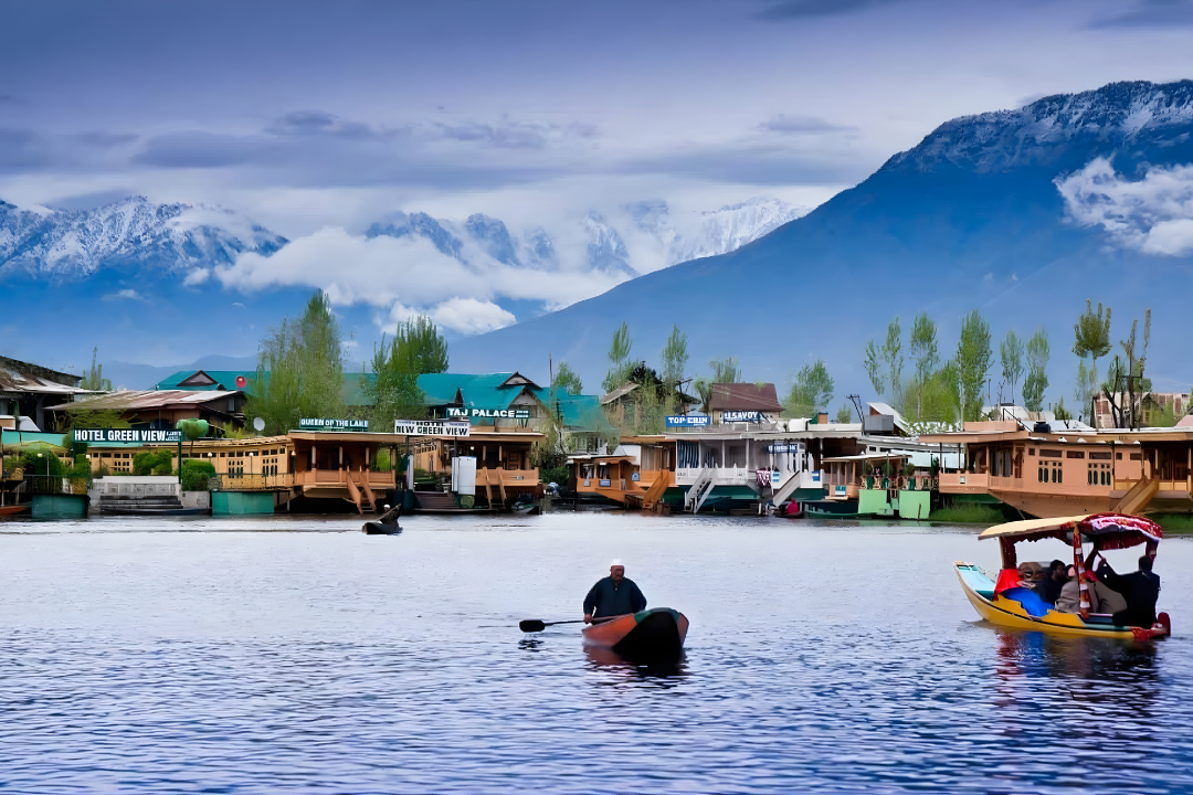 Romantic Kashmir Honeymoon Package 5 Days 4 Nights